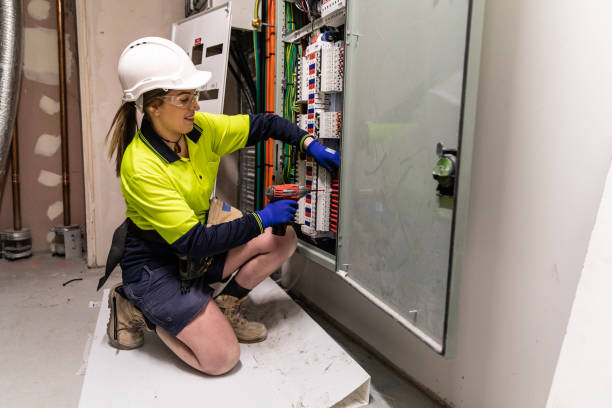 Best Local Electrician Companies  in Warwick, RI