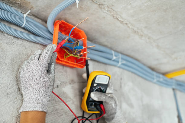 Best Licensed Electrician  in Warwick, RI